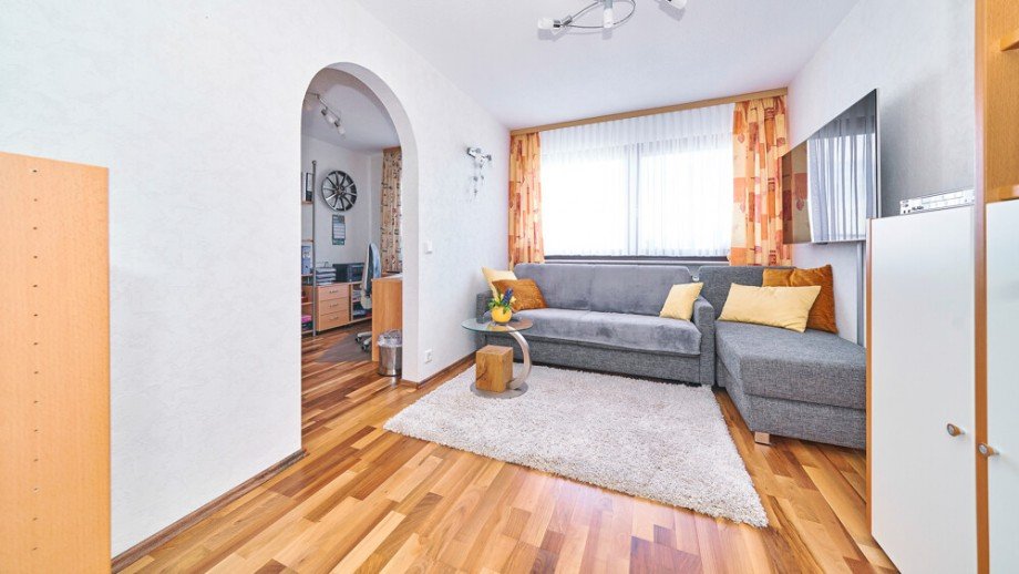 G�stezimmer/Durchgangszimmer Etagenwohnung Gro�bottwar