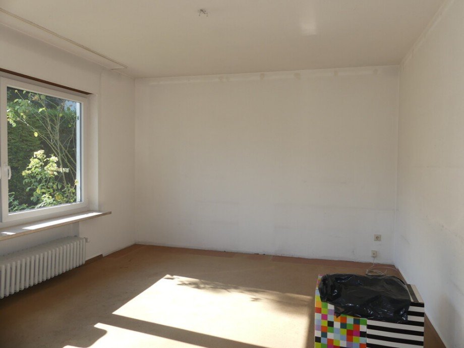 EG: heller Essbereich Doppelhaush�lfte Marbach